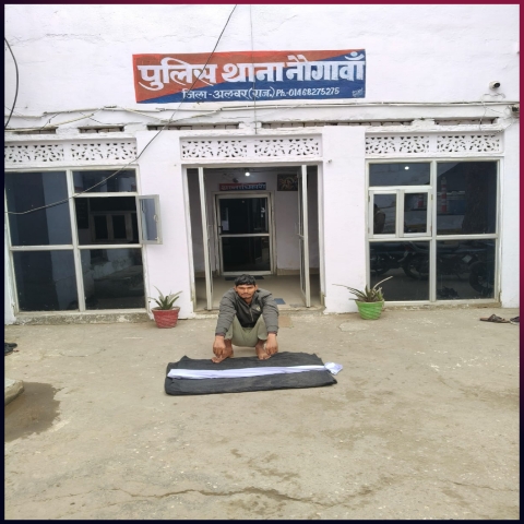 नौगांव थाना ने बड़ी कार्रवाई करते हुए अवैध देसी बंदूक है जिंदा कारतूस के साथ एक व्यक्ति गिरफ्तार 20260109 083929