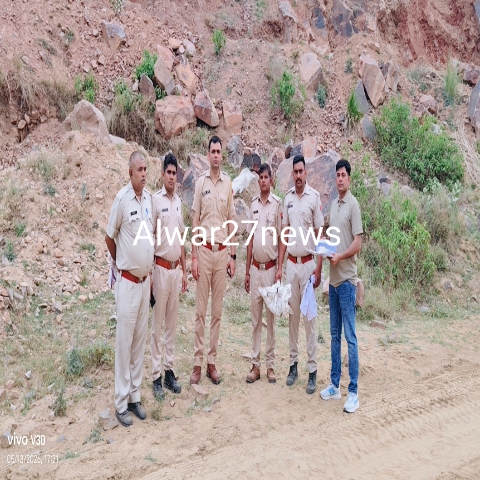 अवैध खनन के खिलाफ नौगांवा थाना पुलिस की कार्रवाई, विस्फोटक जब्त 20260514 073326